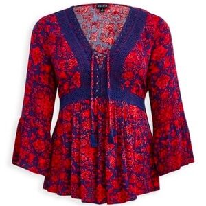 Torrid Red & Navy Floral Lace Up Babydoll Crinkle Gauze Top Crochet detail Sz 3